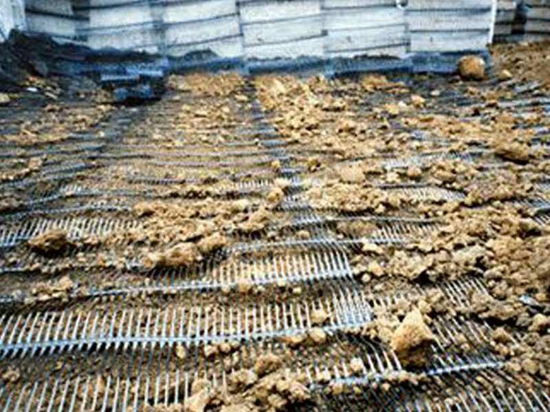 土工格栅施工(图1) 1-210926155431494.jpg