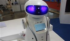 《流浪地球2》的机器人太科幻？并没有