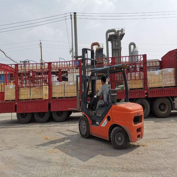 石灰窑用二级高铝砖发货