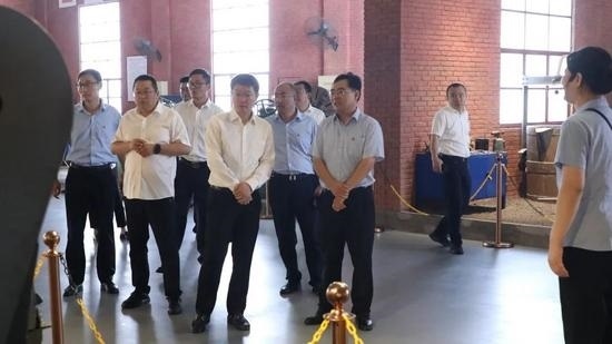 强强联合再谱新篇，山东临工与江苏某集团大客户挖掘机交机仪式隆重举行(图4)