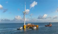 徐工完成全球首个漂浮式风渔融合项目――“国能共享号”风机组装工作