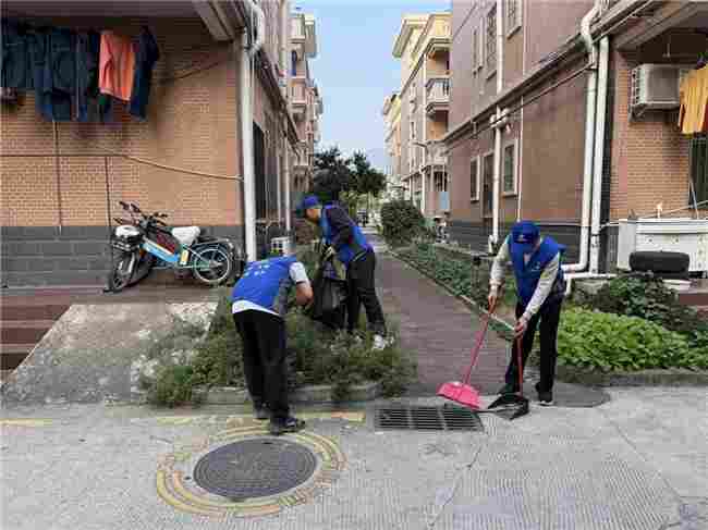 中交一公局集团深圳鹏坝通道项目党支部携手鹏城社区开展志愿清洁行动 共建美丽家园 彰显企业责任担当