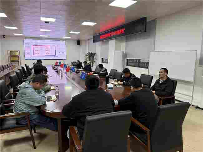 中交一公局深圳鹏坝通道项目“幸福夜校”开讲工程短视频策划新技能