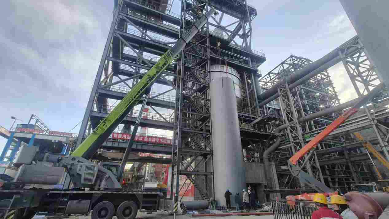 捷报！乌海西来峰干熄焦项目 2# 干熄炉电梯筒吊装就位