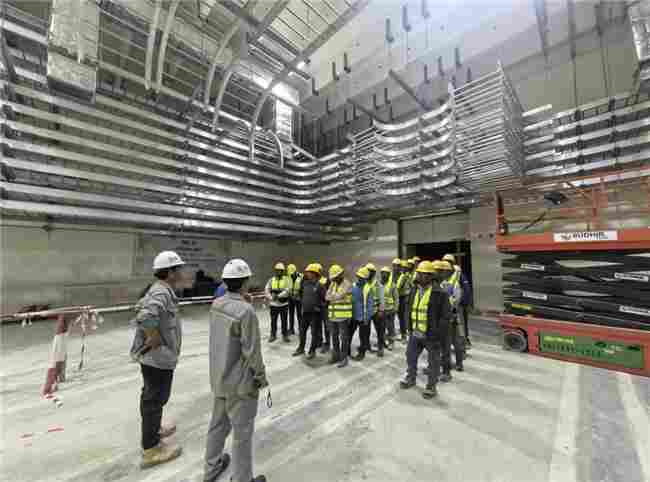 中国化学十一化建华南分公司沙特项目配电室桥架施工提前高标准完成(图3)